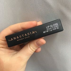 Anastasia Beverly Hills lip gloss